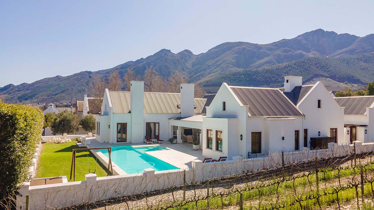 "Lifestyle Property in Winelands"