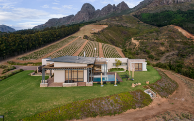Farsight Villa in the Cape Winelands – Taaibosch Collection